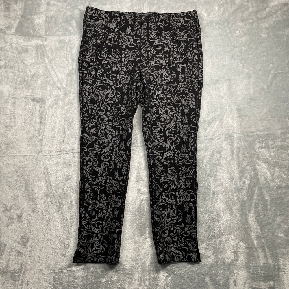 Chicos Black Silver Fabulously Slimming Ankle Pull On Pants Stretch OP Size‎ 4P